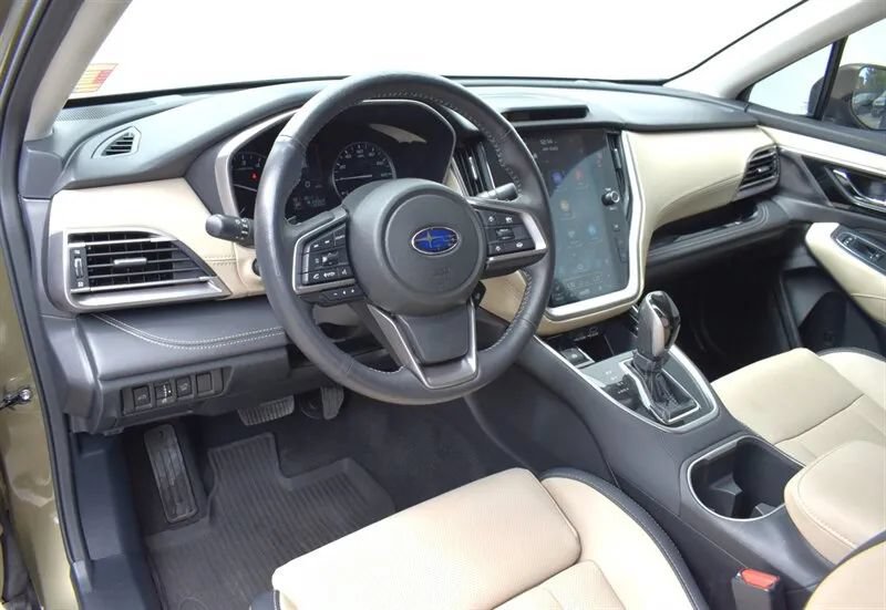 Used 2023 Subaru Outback Limited AWD/4WD image 3