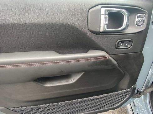 New 2025 Jeep Gladiator Rubicon image 27