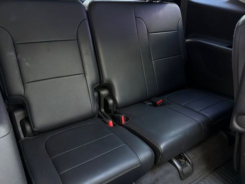 Used 2018 Chevrolet Traverse LT AWD/4WD image 17