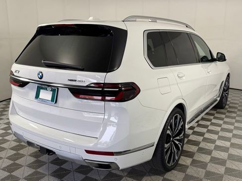 Used 2023 BMW X7 xDrive40i w/ Premium Package image 7