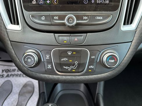 Used 2020 Chevrolet Malibu LS image 18