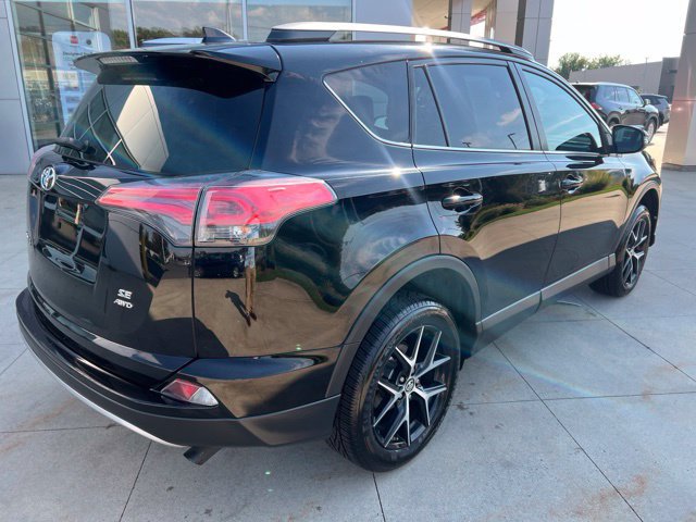 Used 2018 Toyota RAV4 SE w/ Power Extra Value Package AWD/4WD image 7