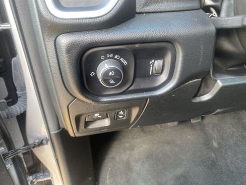 Used 2022 RAM 1500 Big Horn AWD/4WD image 24