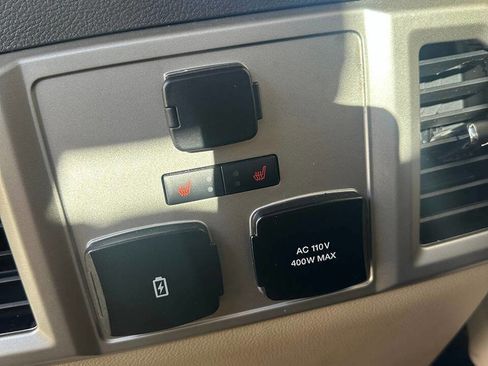 Used 2020 Ford F150 Lariat w/ Equipment Group 502A Luxury image 15