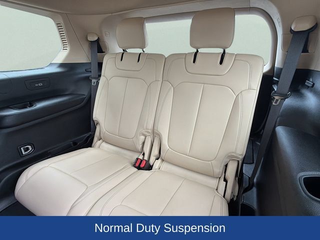Used 2022 Jeep Grand Cherokee L Limited AWD/4WD image 19