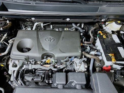 Certified 2025 Toyota RAV4 XLE AWD/4WD image 27