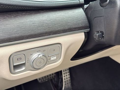 Certified 2022 Mercedes-Benz GLS 450 GLS 450 image 32