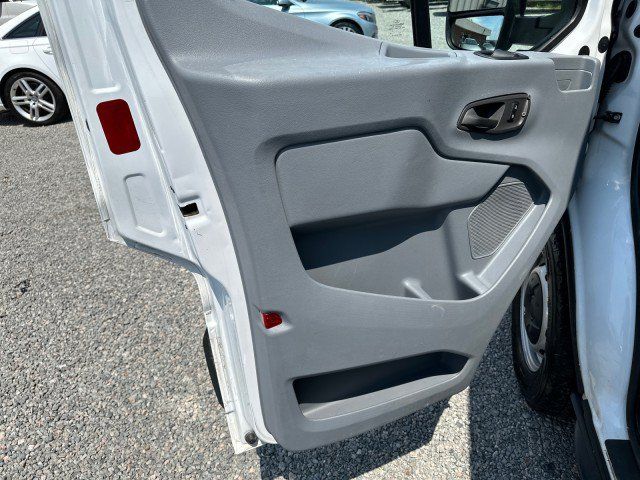 Used 2018 Ford Transit 250 138 RWD image 23