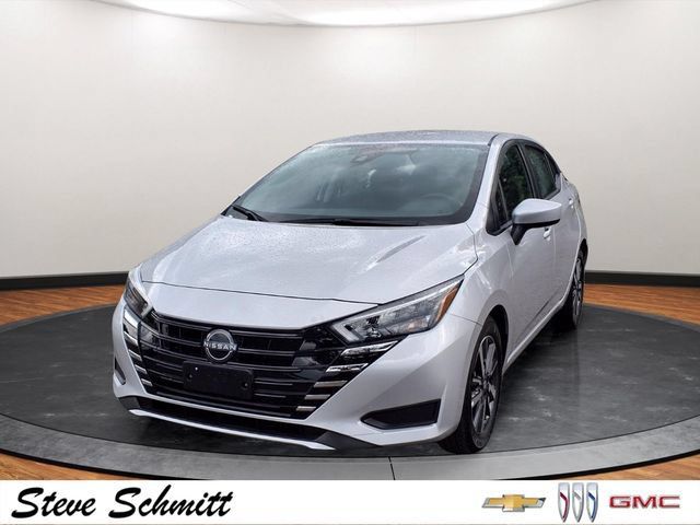 Used 2025 Nissan Versa SV FWD image 1