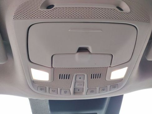 Used 2018 Ford Expedition Platinum image 41