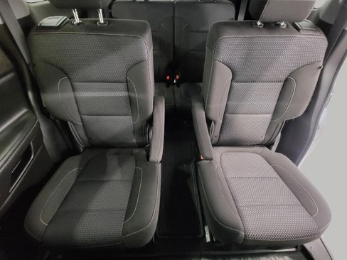 Used 2023 GMC Acadia SLE w/ Driver Convenience Package image 23