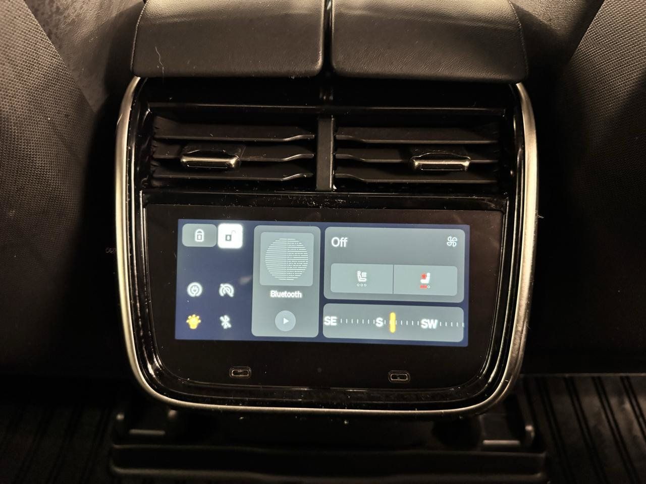 Used 2022 Rivian R1S Launch Edition Quad AWD/4WD image 21