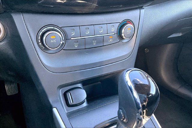 Used 2016 Nissan Sentra SV w/ Style Package FWD image 12