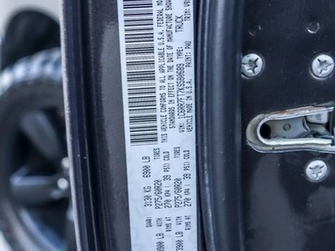 Used 2019 RAM 1500 Express w/ Express Value Package image 28