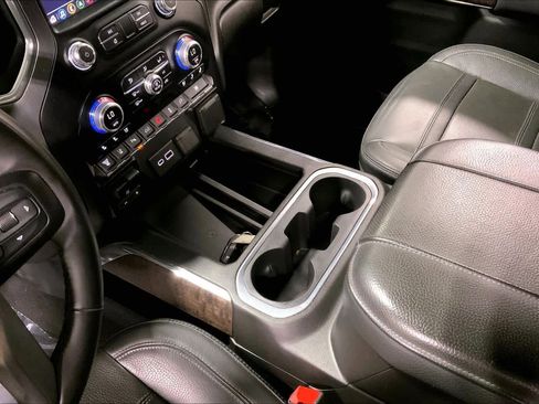 Used 2023 GMC Sierra 3500 Denali w/ Denali Ultimate Package image 16