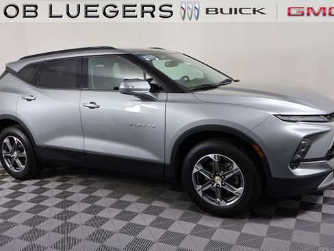 Certified 2023 Chevrolet Blazer LT AWD/4WD image 2