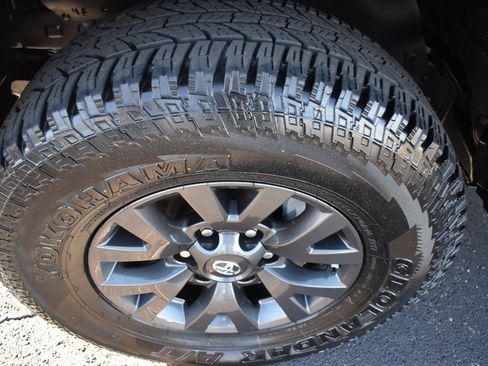 Used 2021 Toyota Tacoma SR5 image 16