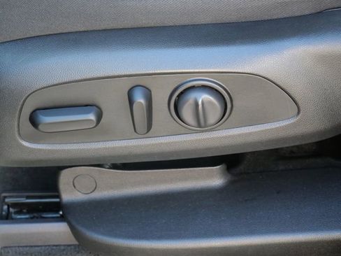 Used 2020 Chevrolet Traverse LT w/ LPO, Blackout Package image 13