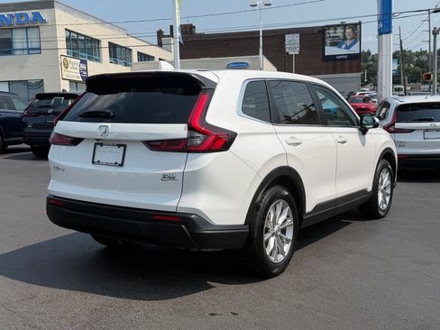 Used 2024 Honda CR-V EX image 18