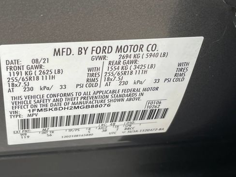 Used 2021 Ford Explorer XLT w/ Equipment Group 202A AWD/4WD image 33