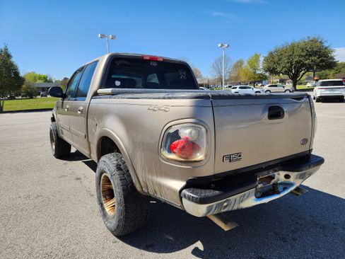 Used 2002 Ford F150 Lariat image 5