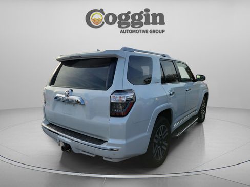 Used 2015 Toyota 4Runner Limited image 5