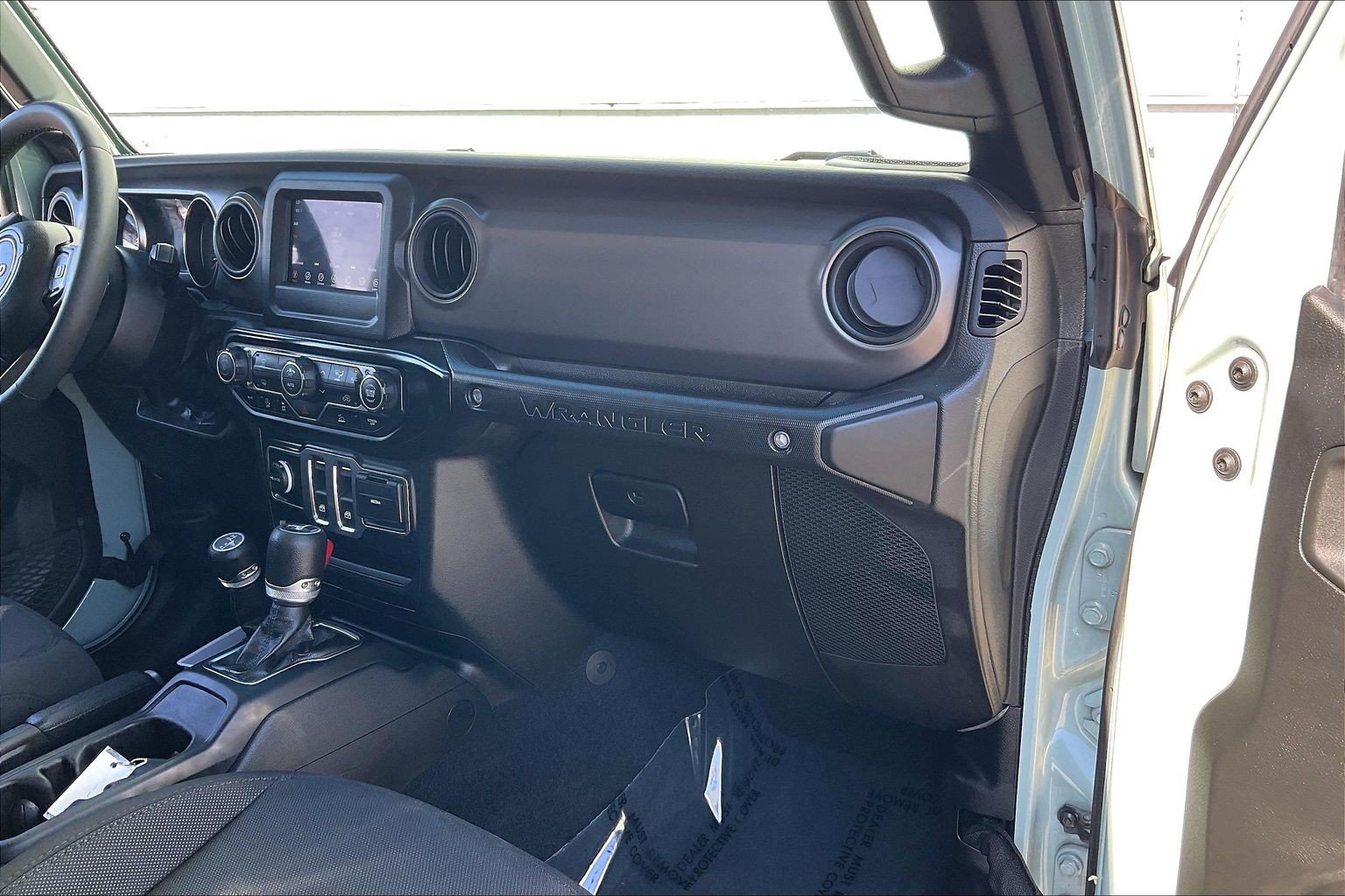 Used 2023 Jeep Wrangler Sport AWD/4WD image 21