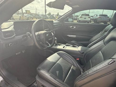 Used 2024 Ford Mustang GT Premium image 9