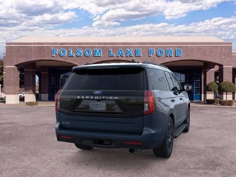 New 2026 Ford Expedition Active AWD/4WD image 8
