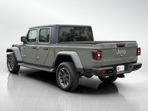 Used 2021 Jeep Gladiator Overland AWD/4WD image 5