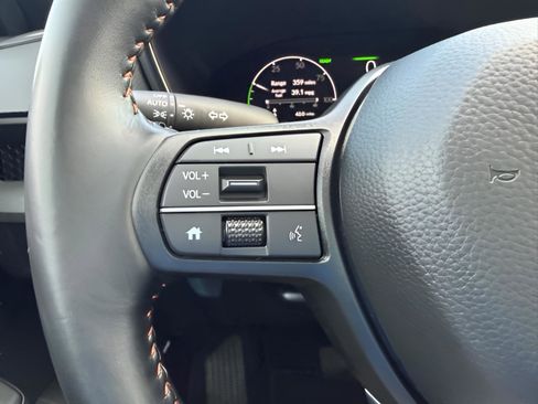 Certified 2025 Honda CR-V Sport-L image 17