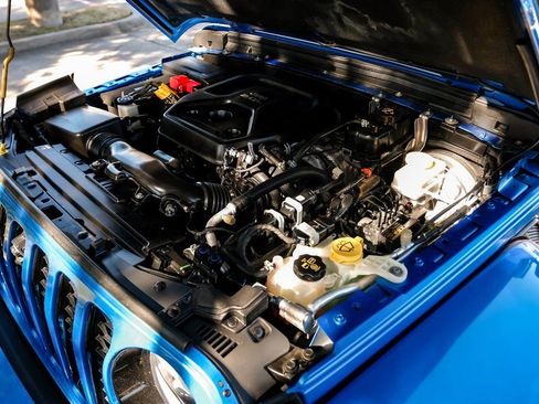 Used 2021 Jeep Wrangler Unlimited Sahara image 59