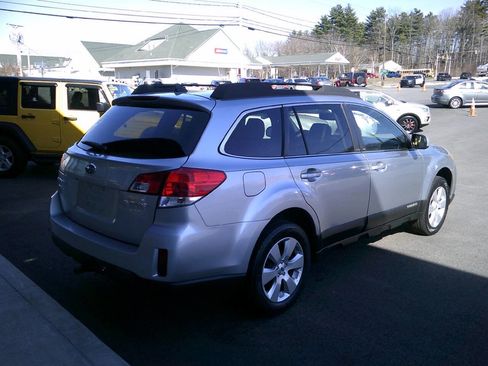 Used 2012 Subaru Outback 2.5i Limited w/ Moonroof Pkg AWD/4WD image 7