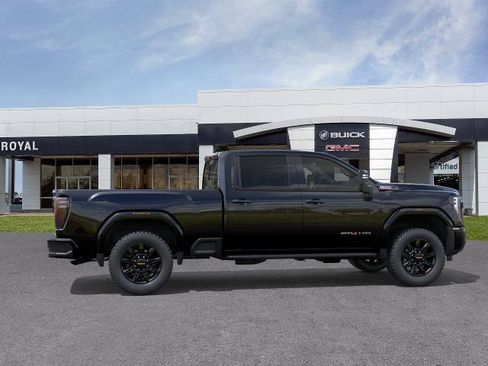 New 2026 GMC Sierra 2500 AT4 w/ AT4 Premium Plus Package AWD/4WD image 5