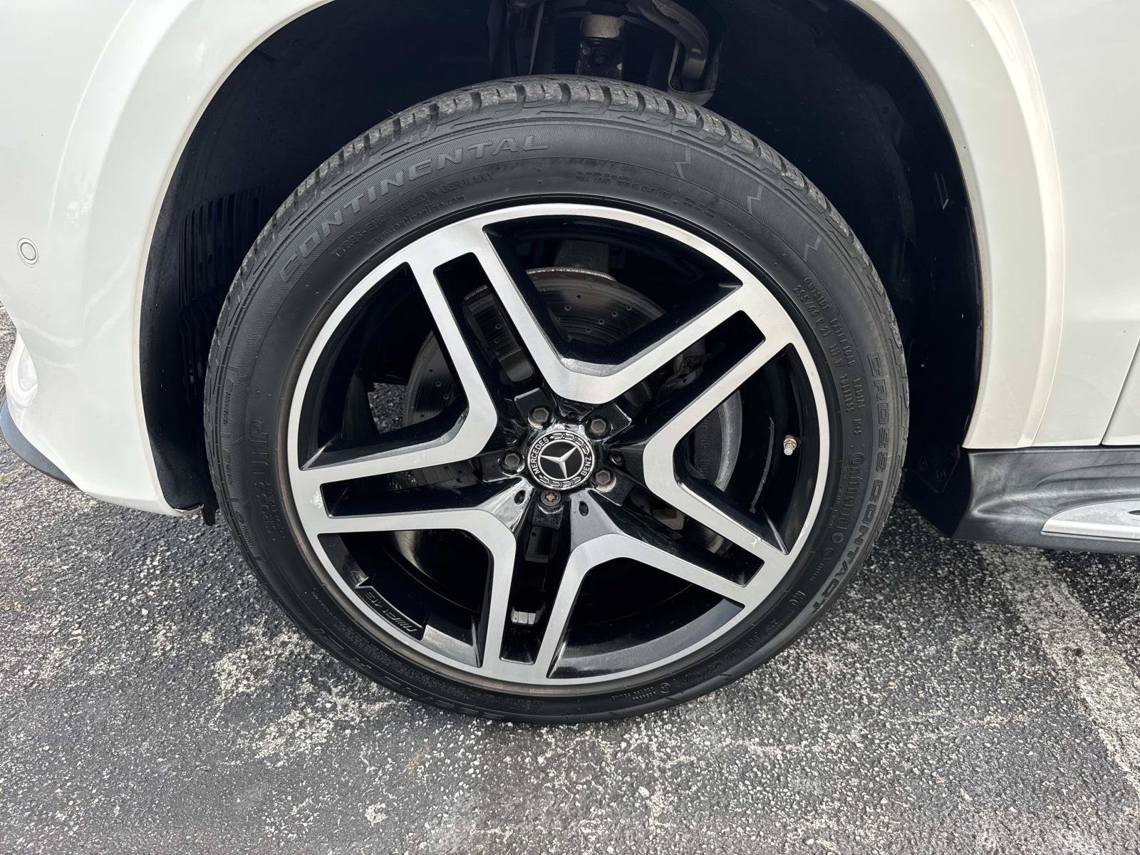 Used 2018 Mercedes-Benz GLS 550 4MATIC image 10