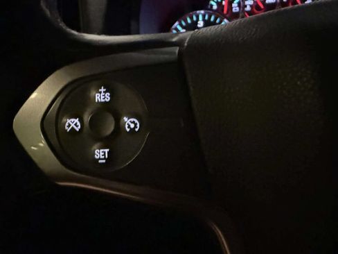 Used 2018 Chevrolet Silverado 1500 LT w/ All Star Edition AWD/4WD image 40