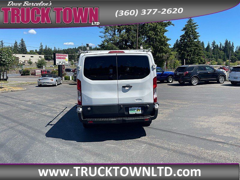 Used 2017 Ford Transit 250 148 Low Roof RWD image 4