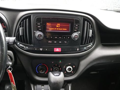 Used 2015 RAM ProMaster City Tradesman FWD image 24