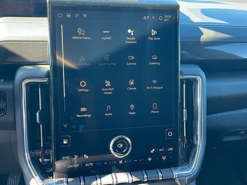 New 2026 GMC Yukon Elevation image 17