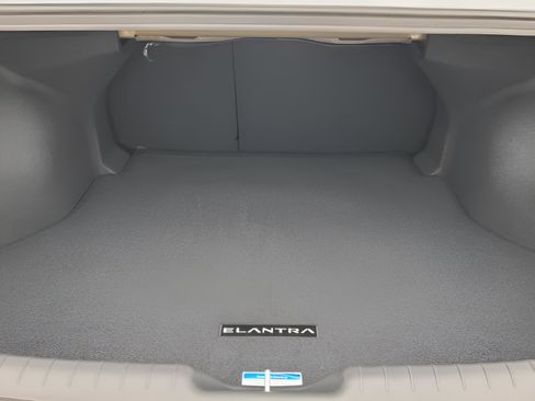 New 2026 Hyundai Elantra SEL Sport image 7