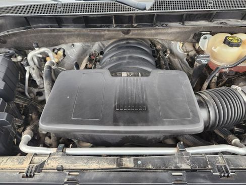 Used 2021 Chevrolet Tahoe Z71 image 36