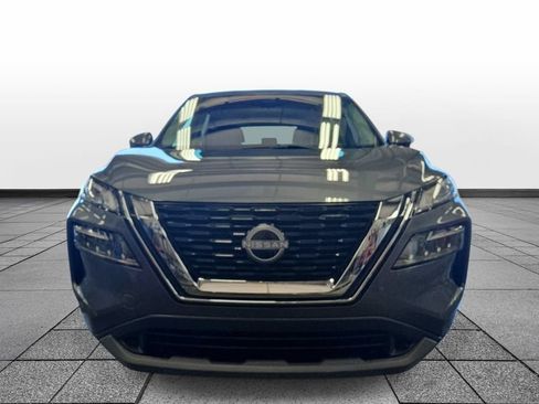 Used 2023 Nissan Rogue SV FWD image 2