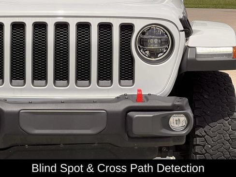 Used 2022 Jeep Wrangler Unlimited Rubicon w/ Steel Bumper Group AWD/4WD image 11