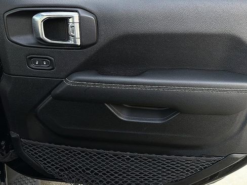 Used 2022 Jeep Wrangler Unlimited Sahara w/ Cold Weather Group image 22