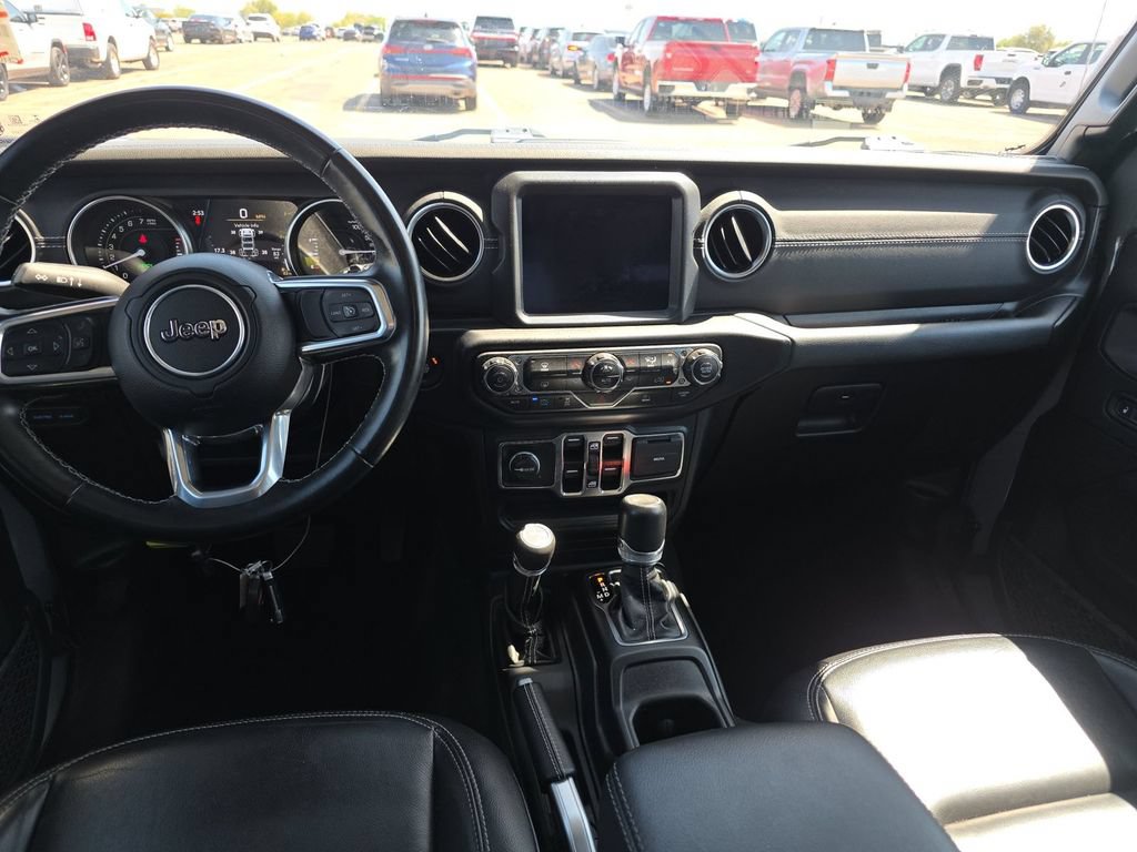 Used 2022 Jeep Wrangler Unlimited Sahara AWD/4WD image 6
