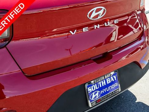 Certified 2023 Hyundai Venue Limited FWD image 7