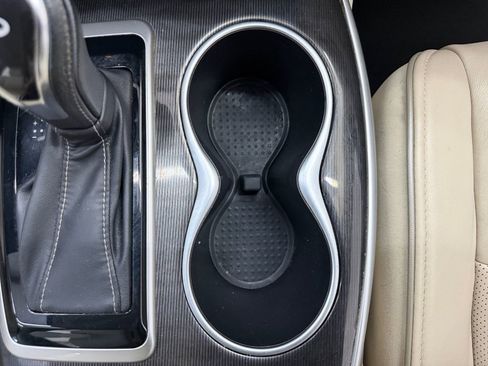 Used 2019 INFINITI QX60 Luxe w/ Essential Package FWD image 26