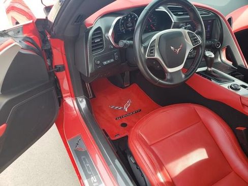 Used 2014 Chevrolet Corvette Stingray Convertible w/ 3LT Preferred Equipment Group RWD image 10