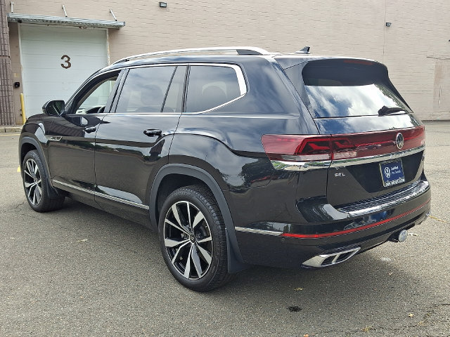 Used 2024 Volkswagen Atlas SEL Premium R-Line AWD/4WD image 7