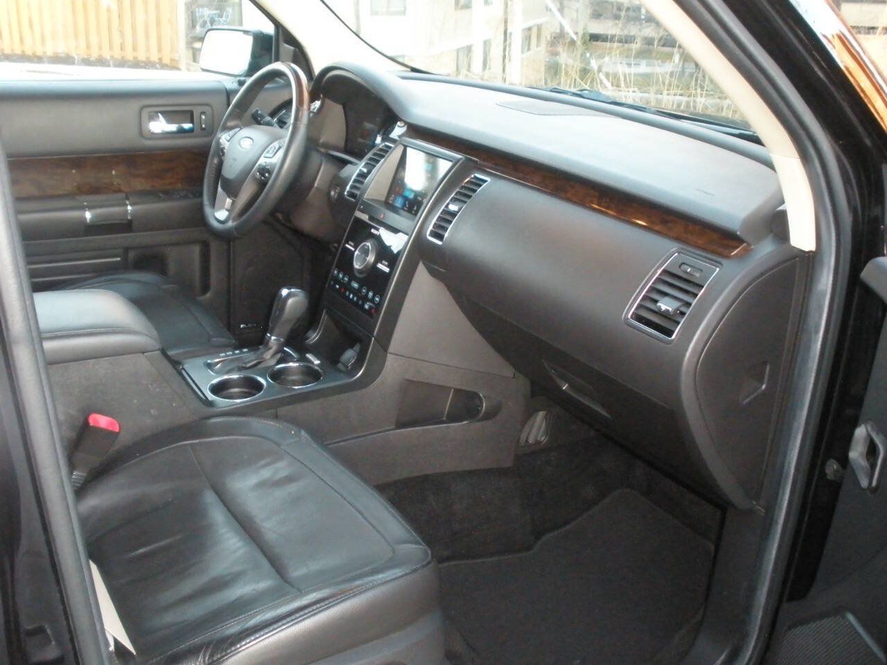 Used 2019 Ford Flex Limited AWD/4WD image 32